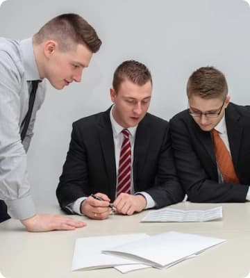 Партнерам и <br />агентам