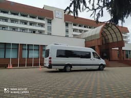 bus photo https://rest.gobus.online/static/terminal/buses/108/108_1.jpg